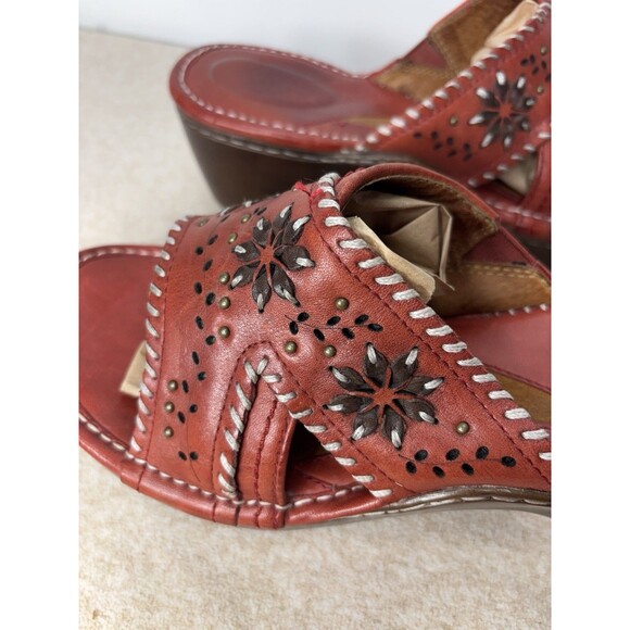 Ariat Womens Bella Clogs  Sandals Slip On Size 8 B Chili Red Leather  Stitching - Picture 4 of 12